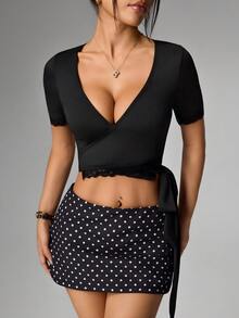 Easithlete Women's Solid Color Contrast Lace Side Waist Knot Equestrian Sports T-Shirt - Black - View 1