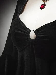 SHEIN ICON Plus-Size Y2K Gothic Retro Dress Featuring A Chest Cutout, Flared Sleeves, And Contrasting Ruffles; Halloween Dress; Witch Costume. Fall - Black - View 7