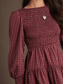 WESTFADE Gaun Mini Kotak-kotak Lengan Panjang Berkerut Bertingkat dengan Kerah Perahu dan Detail Smock, Musim Gugur/Musim Dingin 2026, Gaya Barat, Pakaian Koboi Wanita, Rodeo, Tampilan Wanita Pedesaan, Musim Gugur - MultiWarna - View 2