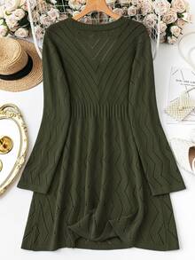 SHEIN LUNE كارديجان محبوك رقيق بأكمام طويلة وأزرار مفرغة، موضة عتيقة، مقاس كبير - أخضر عسكري - مشاهدة 2
