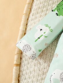 SHEIN 2件組新生兒中性嬰兒卡通熊印花長袖連身衣附帽子，淺藍色，秋季，可愛親子穿搭日常穿著，生日攝影 - 綠色 - 查看 7