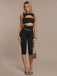 SHEIN BAE طقم نسائي من قطعتين للخريف/الشتاء، توب أسود مثير بتصميم مفتوح وبنطلون متوسط الطول - الأسود - مشاهدة 1