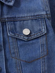Elladie kids 女童牛仔夾克外套，新品上市，休閒甜美俏皮可愛風，中洗藍色牛仔夾克，背面精緻毛絨3D花卉刺繡，舒適棉質牛仔面料，時尚百搭，適合春秋日常穿著與外出 - 中等水洗藍 - 查看 5