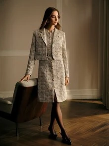 MOTF PREMIUM FASHIONABLE ELEGANT LUXURY DESIGN SHORT BOXY LONG SLEEVE WOMEN'S BLAZER - Gold - View 5