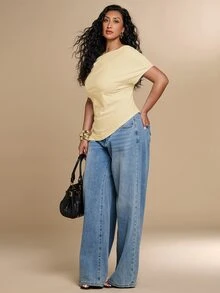 SHEIN BAE CURVE 大尺碼女款純色不對稱肩短袖抓皺休閒T恤 - 杏色 - 查看 5