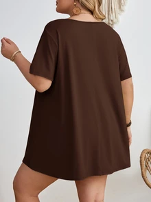 SHEIN CURVE+ 大尺碼女款純色圓領短袖休閒百搭T恤 - 棕色 - 查看 2