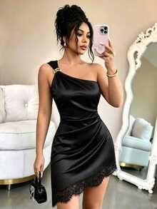 SHEIN فستان أنيق للمقاسات الكبيرة بتصميم كتف واحد مع تطريز دانتيل مرقع للذهاب إلى العمل - الأسود - مشاهدة 6