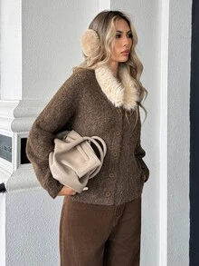 Pariaura Cardigan Sweater Kancing Tunggal Patchwork dengan Kerah Bulu Kelinci Imitasi Bergaya Vintage - Coklat - View 3
