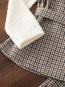 SHEIN Elladie kids 女童格紋 2 件套，米色荷葉邊圓領長袖內搭上衣搭配棕色格紋領拼接設計；同材質格紋寬腿長褲。適合日常上學、開學季、姐妹聚會、派對活動、戶外拍照、拜訪親友、郊區出遊等場合 - 卡其色 - 查看 8