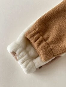 SHEIN 2pcs Newborn Baby Boys Girls Sherpa Fleece Coat Cute Sweet Beige Brown Bear Print Teddy Long Sleeve Zip Up Thick Fuzzy Outdoor Winter Halloween Autumn - Brown - View 3