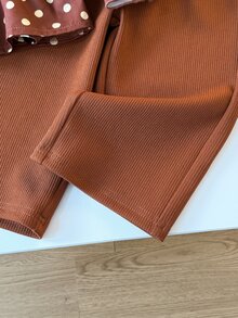 SHEIN 2件組棕色女嬰休閒羅紋波點長袖喇叭褲套裝 秋季 - 棕色 - 查看 5