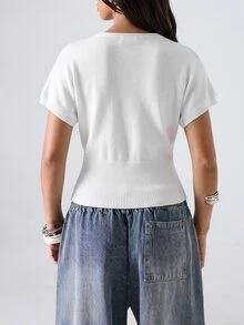 LYSMO 女款休閒舒適圓領米色短袖秋冬開襟衫 - 白色 - 查看 2