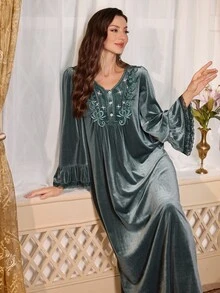 PalaceNights Heavy Embroidery Collar Velvet Long Nightgown - Dark Green - View 6