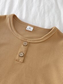 SHEIN Boys Classic Solid Khaki Ribbed Knit Pajama Set, Soft Skin-Friendly Crew Neck Long Sleeve Top & Pants, Comfy Homewear - Khaki - View 6