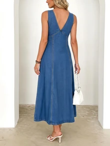 EMERY ROSE Women's Deep V-Neck Pocket Elegant Sleeveless Denim Dress - Blue - View 2