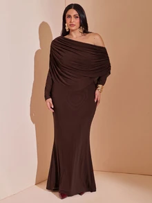 SHEIN BAE CURVE فستان طويل من الشبك المجعد باللون البنفسجي العميق للنساء ذوات الأحجام الكبيرة، فستان أنيق بكتف غير متماثل للخريف - قهوة بني - مشاهدة 5