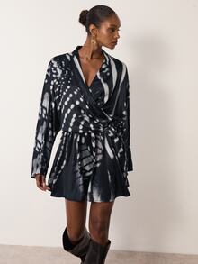 MERLEAU Women's Modern Mini Black & White Print Dress - Multicolor - View 3