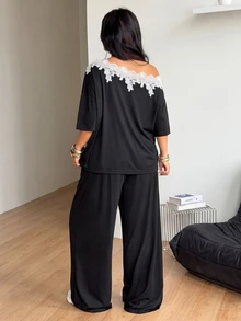 Coolane 女款大尺碼春夏優雅性感休閒正式度假舒適蕾絲拼接黑白不對稱領口T恤與寬腿褲2件套 - 黑色 - 查看 5