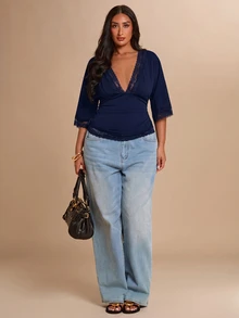 SHEIN BAE CURVE 大尺碼女款純色對比蕾絲深V領3/4袖性感上衣 - 藏蓝色 - 查看 5