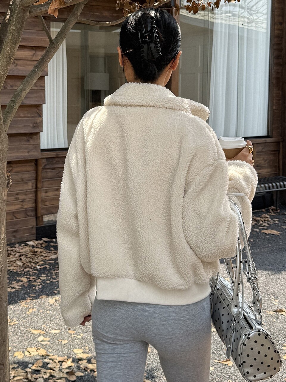 Cream White Lapel Zip-Up Pocket Loose Drop Shoulder Long Sleeve Casual Fleece Short Jacket