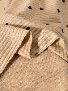 SHEIN Elladie kids Tween女孩 春/秋/冬休閒T恤套裝，設計感不對稱套頭高領針織羅紋刷毛布料卡其色純色長袖T恤上衣，搭配卡其色休閒喇叭褲，2件套，適合春/秋/冬返校季，優雅簡約通勤高級感穿搭，適用日常上學、外出、度假與派對 - 卡其色 - 查看 5