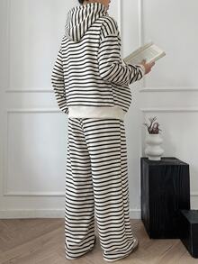 Dazy Maternity Contrast Stripe Loose Long Sleeve Hooded Sweatshirt & Straight Leg Pants Casual Daily Vacation Spring Autumn Maternity 2 Pieces Set - Apricot - View 2