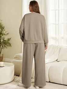 Rosumi 2pcs Set Plus Size Women's Autumn/Winter Casual Vacation Solid Grey Sweatshirt And Pants 2 Pieces Set With Pockets, Loungewear,Modest Outfits,Fall - Grey - View 3