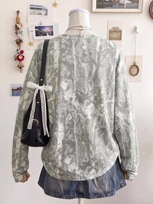 SHEIN EZwear Autumn New Camouflage Tree Branch Print Pattern Round Neck Long Sleeve Loose Fit Suitable For Autumn, Plus Size Top, Suitable For Daily Commute, Gathering, Autumn/Winter/Summer, Christmas - Multicolor - View 2