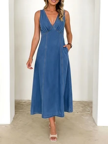 EMERY ROSE Women's Deep V-Neck Pocket Elegant Sleeveless Denim Dress - Blue - View 4