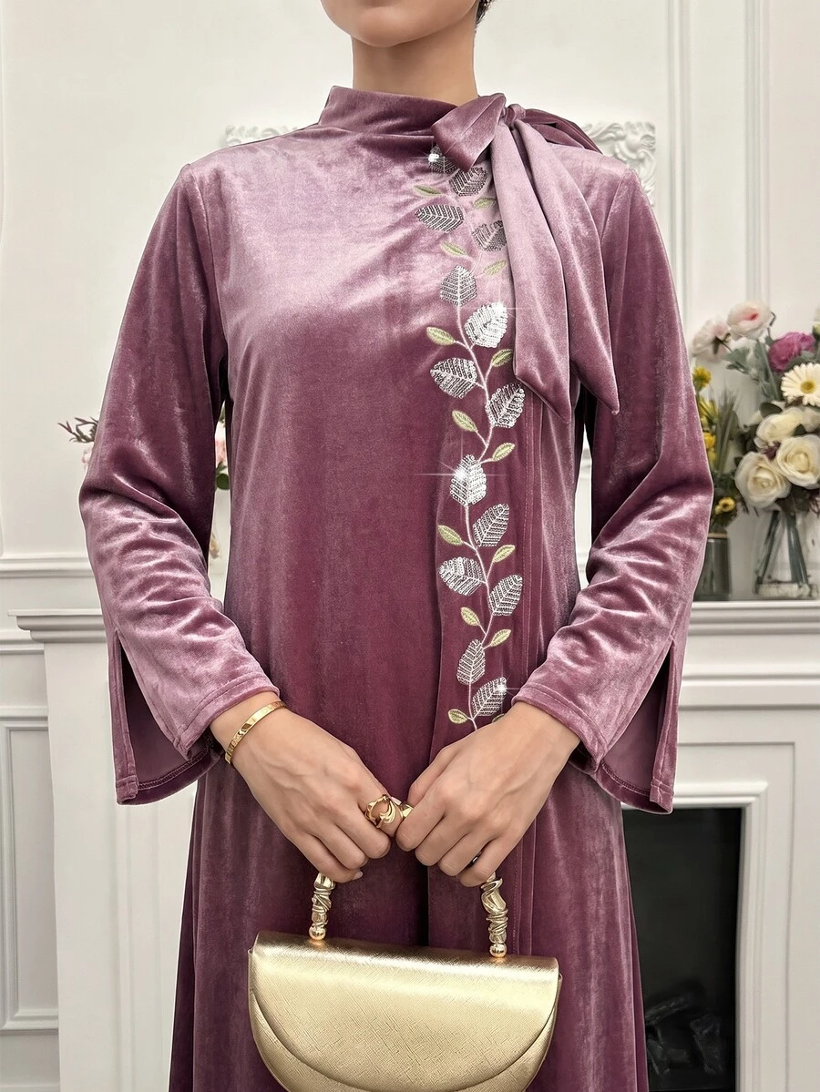 Yasmyna فستان عربي نسائي كاجوال للحفلات مزين بنقشة أوراق مطرزة بالترتر - وردي - مشاهدة 1