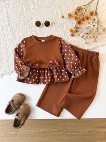 SHEIN 2件組棕色女嬰休閒羅紋波點長袖喇叭褲套裝 秋季 - 棕色 - 查看 1
