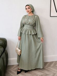 Solavon Plus Size Women's Floral Embroidered Waist-Cinching Blouse And Skirt Casual 2 Pieces Set - Green - View 1