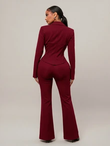 Radiana 女款性感優雅酒紅條紋撞色套裝，收腰西裝外套 + 低腰 V 領腰帶喇叭褲 2 件套，夏季 - 酒紅色 - 查看 4