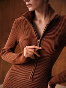 MOTF PREMIUM WOMEN'S SOLID COLOR PLEATED CASUAL DAILY KNIT DRESS - Rust Brown - View 2