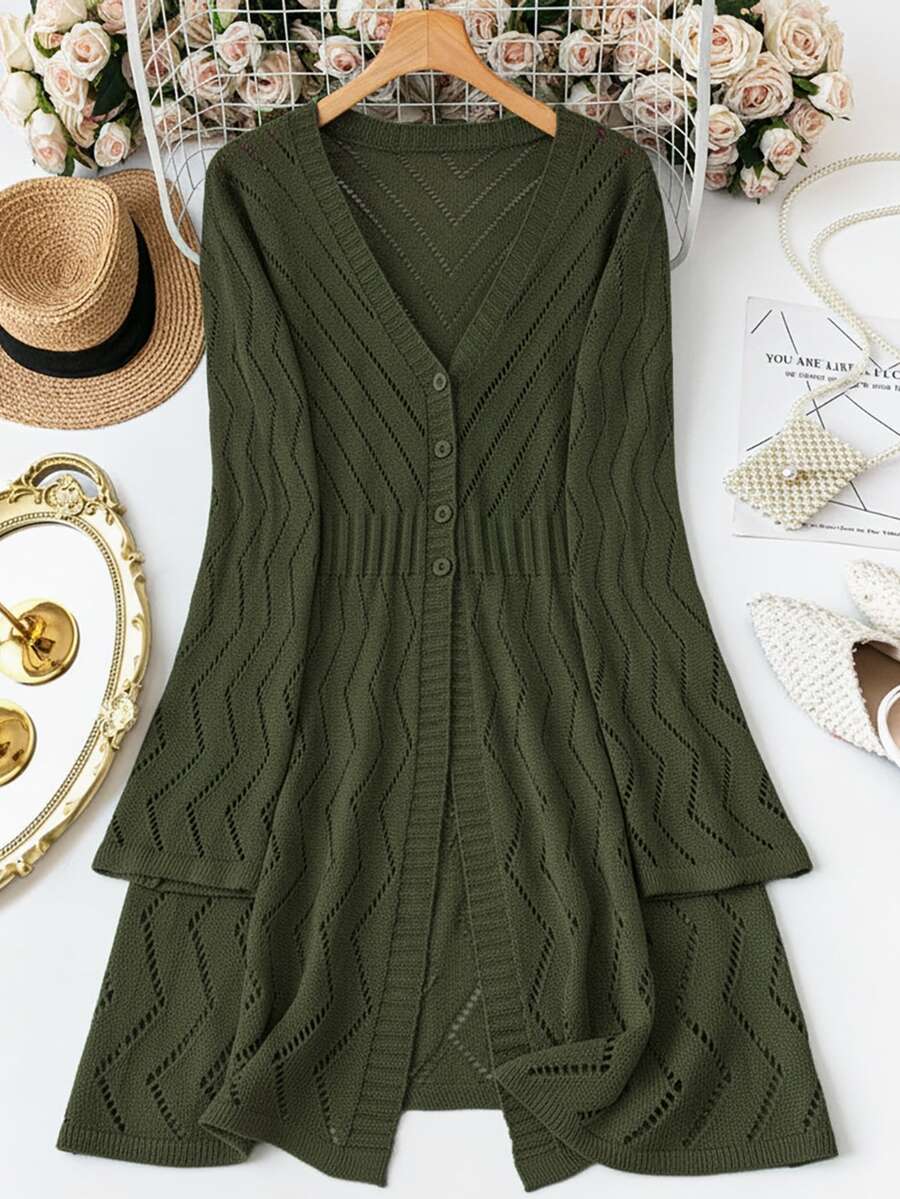 SHEIN LUNE كارديجان محبوك رقيق بأكمام طويلة وأزرار مفرغة، موضة عتيقة، مقاس كبير - أخضر عسكري - مشاهدة 1