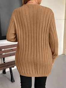 SHEIN VCAY 大尺碼休閒純色雙口袋開襟衫，秋冬款 - 卡其色 - 查看 2