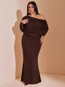 SHEIN BAE CURVE فستان طويل من الشبك المجعد باللون البنفسجي العميق للنساء ذوات الأحجام الكبيرة، فستان أنيق بكتف غير متماثل للخريف - قهوة بني - مشاهدة 6