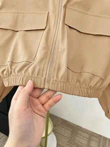 SHEIN 兒童青少年女孩外套 秋冬新款 黑色梭織素色貼袋短版寬鬆休閒連帽夾克 返校季 - 駝色 - 查看 4
