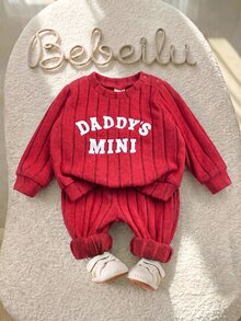 SHEIN 嬰兒新生兒可愛休閒針織字母圖案長袖上衣與鬆緊腰長褲套裝 - 紅色 - 查看 3