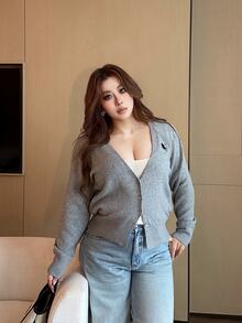Vibekara Plus Size Simple Elegant Women's Deep V-Neck Long Sleeve Cardigan Sweater, Suitable For Autumn/Winter - Grey - View 5