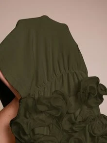 MaterniChic 孕婦純色3D花卉裝飾露肩長袖修身優雅洋裝 - 橄欖綠 - 查看 10