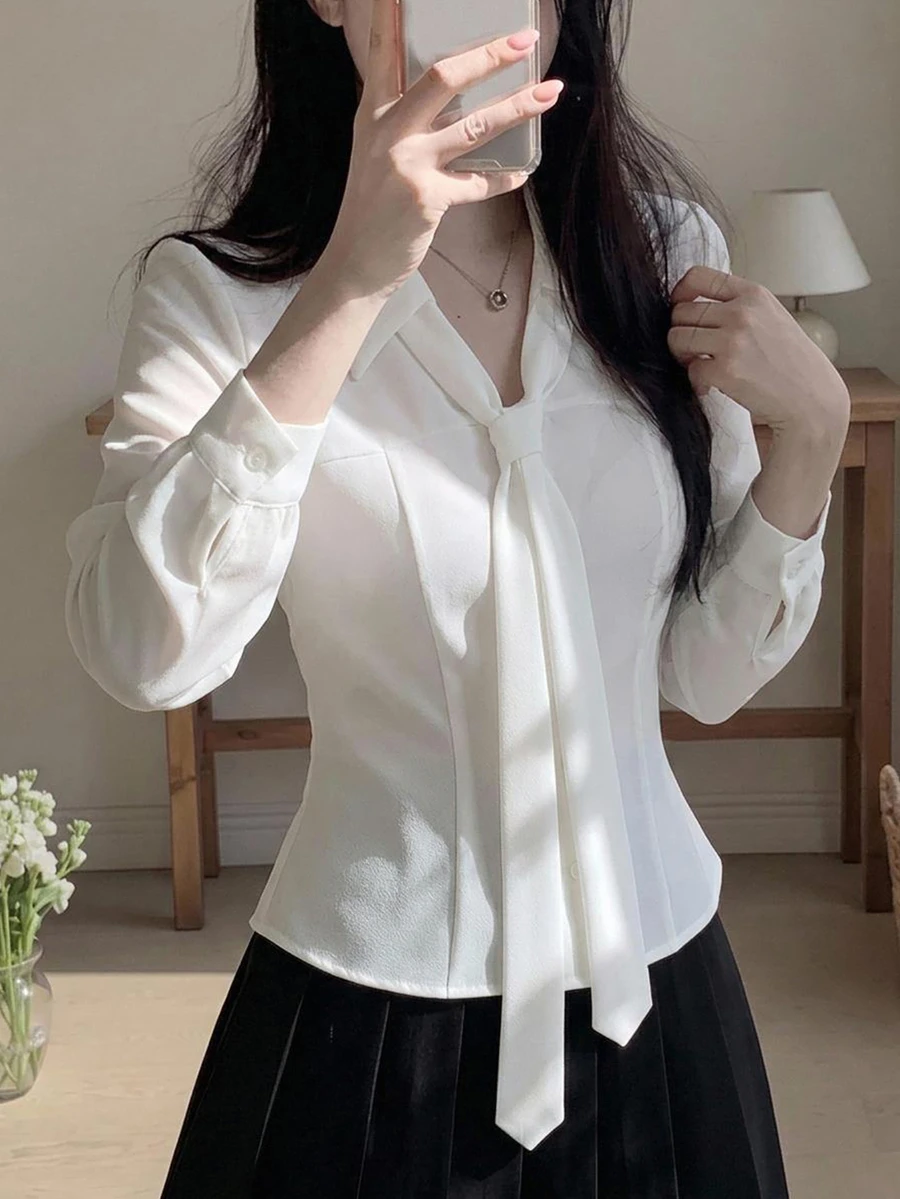 DAZY 女款溫柔百搭長袖修身襯衫 - 白色 - 查看 1