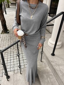 Livesso Setelan 2 Potong Sweater Kasual Musim Gugur/Dingin Wanita & Rok Rajut Ekor Ikan - Grey - View 3