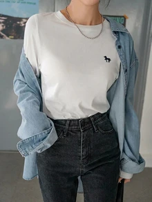DAZY 女款簡約刺繡長袖T恤，適合日常穿著的多功能款式 - 白色 - 查看 6