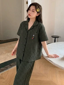 DAZY 2pcs/Set Plaid Cartoon Embroidered Pattern Cardigan Short Sleeve Top & Straight Leg Long Pajama Pants Sleepwear Set - Dark Green - View 6