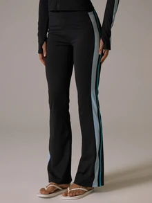 Musera Sport High Rise Contrast Colour Side Panel Soft Touch Fitted Flare Coord Legging Fall Autumn Winter Gym Active Pilates Motion - Black - View 2