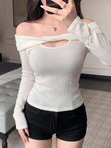 DAZY 女款方領修身性感都市休閒優雅T恤 - 白色 - 查看 2