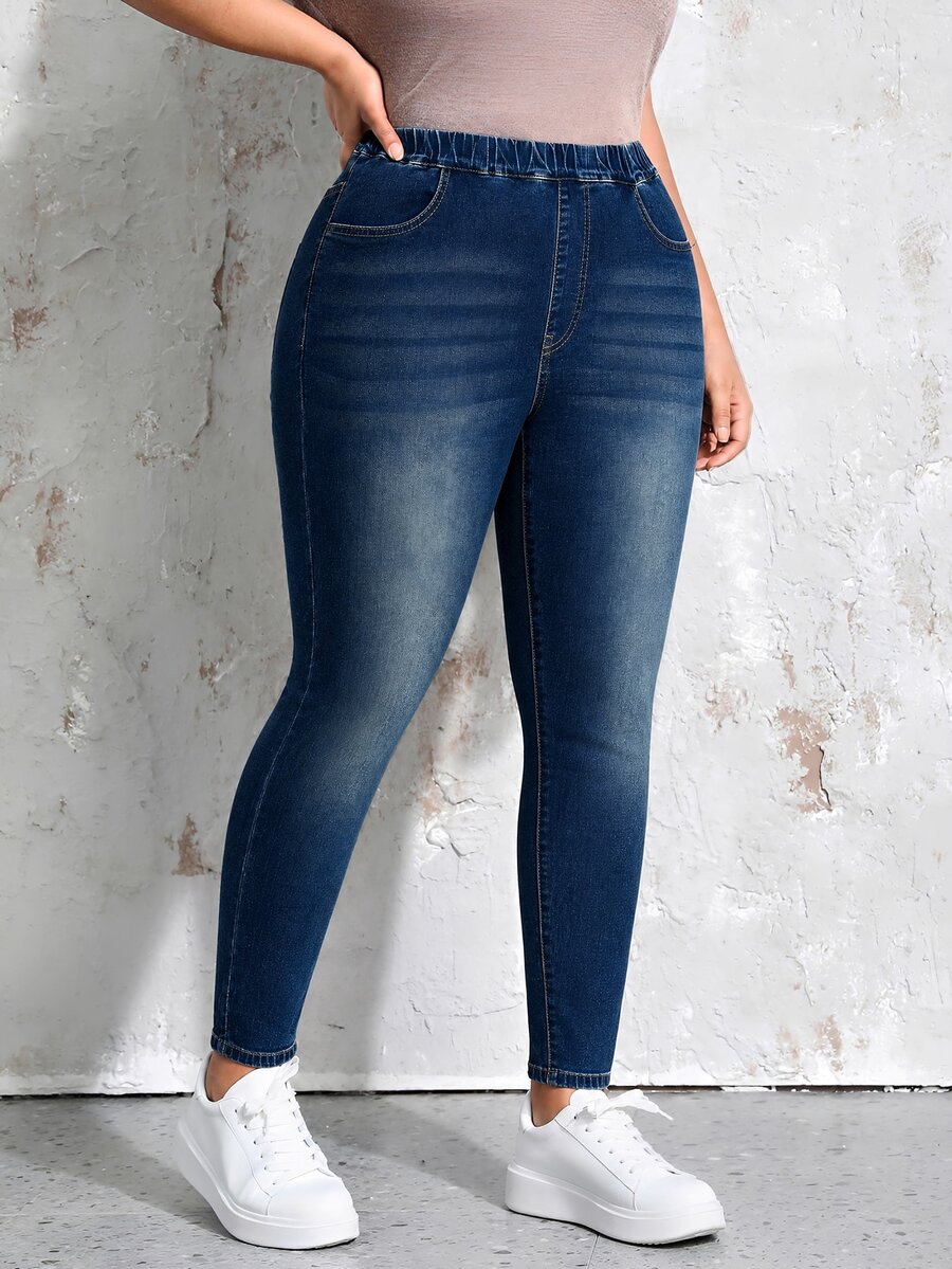EMERY ROSE Plus Size Fashion Versatile Pocket Elastic Waist Denim Jeans - Dark Wash - View 1