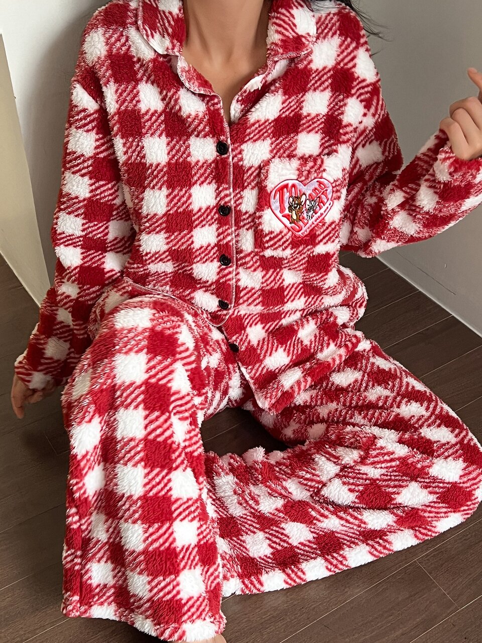 TOM AND JERRY X DAZY Women's Embroidered Plush Long Sleeve Top And Plaid Pants Pajama Set