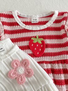 SHEIN Playful Pals Baby Girl 2pcs Red & White Ribbed Strawberry Patch & White Flower Patch Flutter Sleeve Knitted Jacquard Fuzzy Ribbed Autumn/Winter Dress - Red and White - View 7